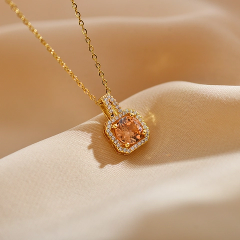 Mode Vierkante Strass Hanger Halskette Titaniumstaal Koper Micro Ingelegde Sleutelbeen Ketting Geometrische Sieraden Voor Vrouwen Cadeau