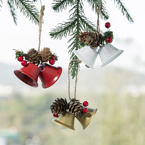 Ornamenti Sospesi Campanella Di Natale Campane In Metallo Stelle Ritagliate Con Pigne Bacche Rosse Aghi Di Pino Per Albero