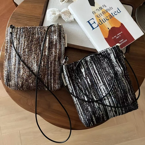 Retro Crossbody Phone Bag Denim Canvas Small Square With Cowhide Leather Strap Magnetic Buckle Designer Style