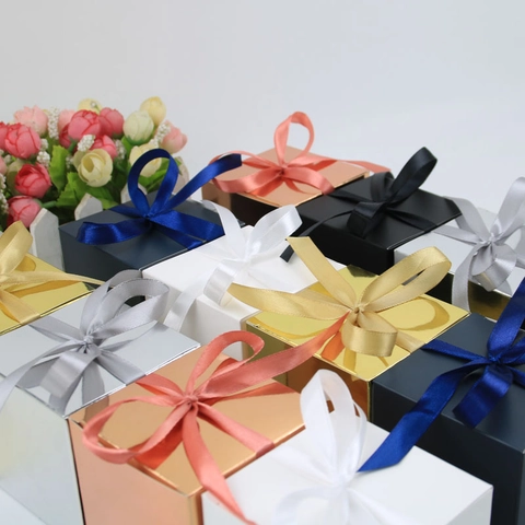 Square Gift Box Paper Cardboard Candy Packaging With Ribbon Bow For Wedding Birthday Party Solid Color Glossy Mirror Finish