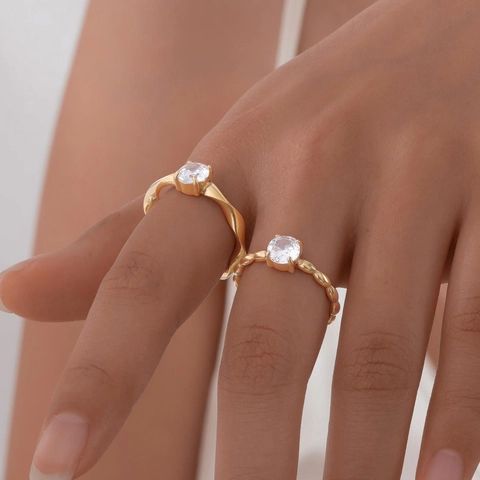 Minimalistischer Edelstahl Mobius Ring Für Damen Vergoldet Verdrehtes Perlenband Einzelner Strass Eingelegt Mode Fingerschmuck Geschenk