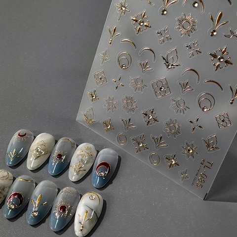 5D Geprägte Nagelkunst Aufkleber Gold Totem Sonne Mond Stern Designs Selbstklebend Mit Strasssteinen Boho Stil
