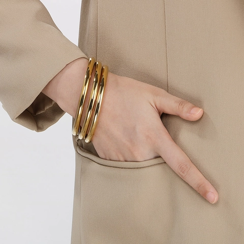Minimalist Round Bangle Bracelet Stainless Steel 18K Gold Plated Polished Glossy Fashion Jewelry For Women Stackable