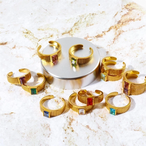 Verstellbarer Ring Edelstahl 18K Vergoldet Gestreifte Textur Rechteckiger Zirkonia Geburtsstein Schmuck Damen