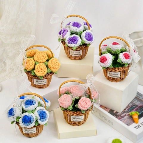 Handmade Crochet Flower Basket Ornaments Yarn Knitted Artificial Sunflower Rose Desktop Decor Gift Woven Rattan