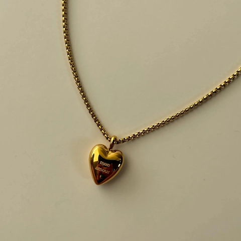 Collana con Ciondolo a Cuore in Acciaio Inossidabile Mon Amour Mom Lettere Incise Oro Argento Galvanizzato per Donna