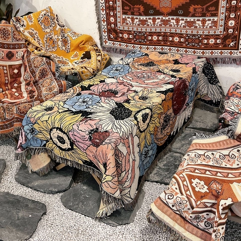 Bohemian Retro Woven Blanket Cotton Blend Floral Jacquard Tassel Fringe Reversible Camping Picnic Sofa Throw Decor