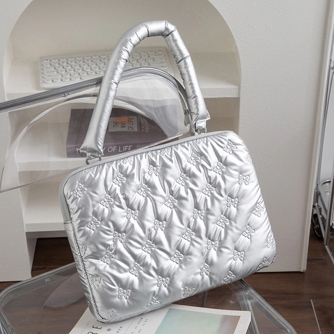 Silver Metallic PU Quilted Laptop Handbag Bowknot Pattern Shockproof Protective Inner Sleeve For Notebook Tablet