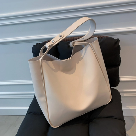 Minimalist Women PU Leather Tote Bag Large Capacity Solid Color Shoulder Bag For Commuting Shopping Magnetic Buckle