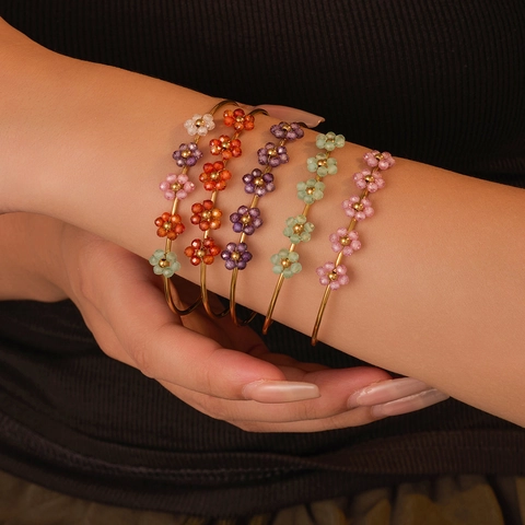Bracciale Bangle Aperto a Fiore in Acciaio Inossidabile per Donna Elegante Placcato Oro Floreale con Strass Intarsiati Gioielli Moda Regalo