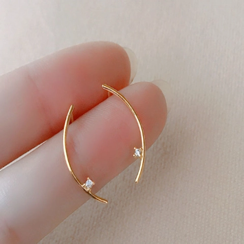 Minimalist Irregular Curved Lines Zirconia Stud Earrings For Women Elegant Gold Plated Alloy Geometric Statement Fashion Jewelry