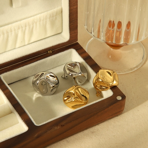 Onregelmatige Geometrische Gesmolten Metalen Oorknopjes Voor Dames Roestvrij Staal Gerimpeld Ontwerp Hoogglans Punk Moderne Sieraden