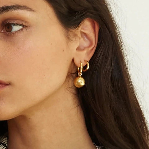 Minimalistische Goldene Kugelohrringe Edelstahl 18K Vergoldet Poliert Hohl Rund Anhänger Reifen Schmuck Für Frauen