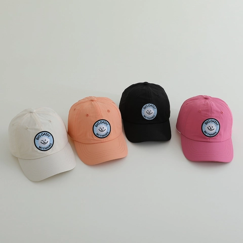 Kinder Schnelltrocknende Baseballkappe Wolken Smiley Stickerei Aufnäher Outdoor Sonnenschutz Gebogene Krempe Hut Für Jungen Mädchen