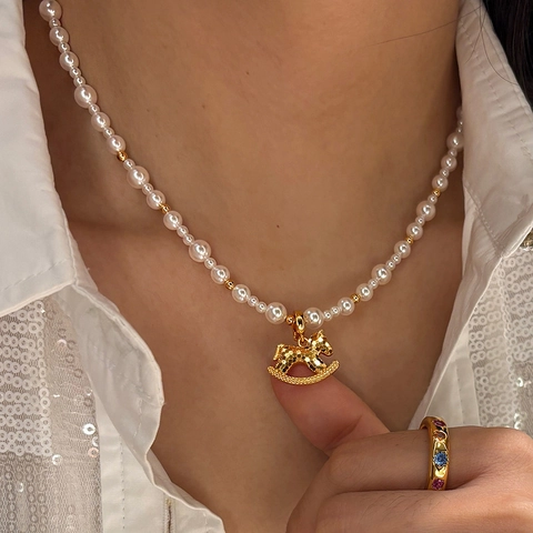 Collier De Künstliche Perles Cheval À Bascule Vintage Pour Femmes Chaîne Clavicule Élégante Bijoux En Alliage Avec Strass