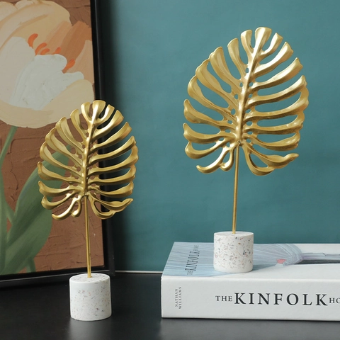 Goldene Metall Blatt Ornamente Monstera Ginkgo Form Moderne Luxus Desktop Figuren Mit Terrazzo Basis Für Zuhause Büro Dekor
