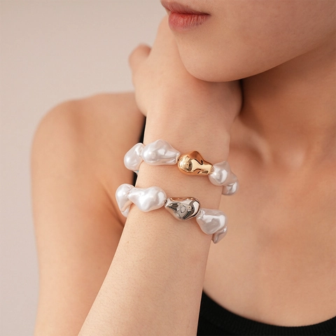Künstliche Barockperlen Armband Für Damen Mit Unregelmäßigen Künstliche Perlen Retro Französischer Stil Minimalistischer Legierungsschmuck