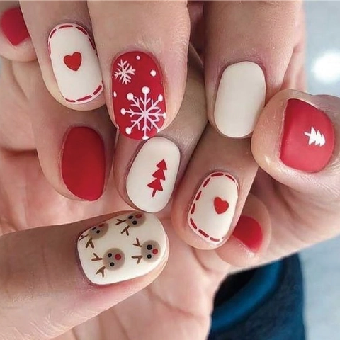 Christmas Press On Nails Red White Reindeer Snowflake Pattern Matte Square Round Artificial False Nails Winter Holiday