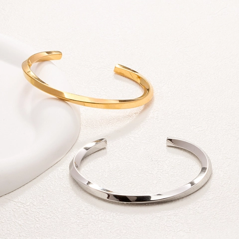 Bracciale Rigido Mobius in Acciaio Inossidabile Intrecciato Aperto per Uomo Donna Lucido Geometrico a Forma di C Regolabile Gioielli