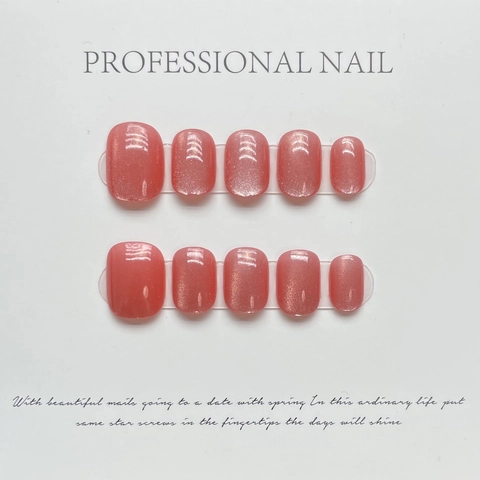 Uñas Postizas Hechas A Mano Cortas Redondas Rojo Espino Efecto Ojo De Gato Brillantes Para Mujeres