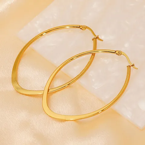 Oval Creolen 18K Vergoldeter Edelstahl Minimalistische Geometrische Polierte Modeaccessoire Für Damen