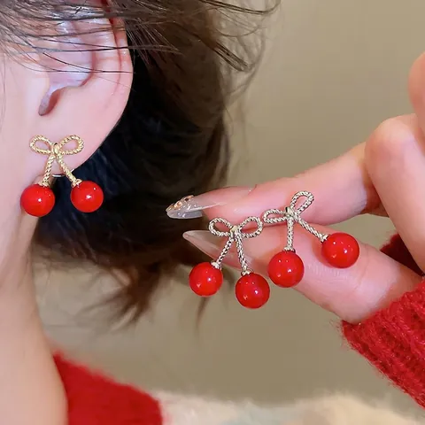 Boucles D'oreilles Puces Noeud Cerise Douces Élégantes Alliage Résine Style Niche Pour Femmes Avec Tige En Argent