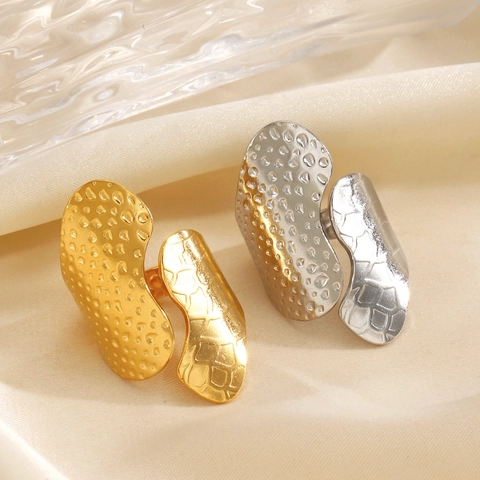 Anillo De Acero Inoxidable Chapado En Oro Geométrico Ancho Textura Irregular Martillado Ajustable Abierto Joyería Moda Mujer