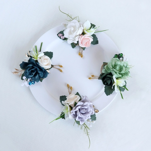 Künstliche Satinnrose Lilie Ansteckblume Mit Metallkette Anhänger Hochzeit Bräutigam Groomsman Gast Formelle Brosche