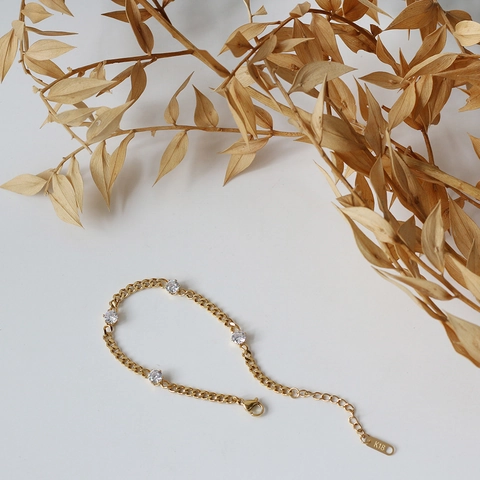 Bracciale Catena Curb Donna Acciaio Titanio Placcato Oro 18K Zirconia Bianca Rotonda Regolabile Gioielli Eleganti