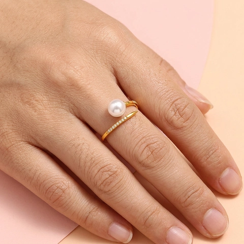 Elegant Titanium Steel Open Ring For Women With Artificial Pearl And Zirconia Micro Pave Niche Luxury Adjustable Finger Ring