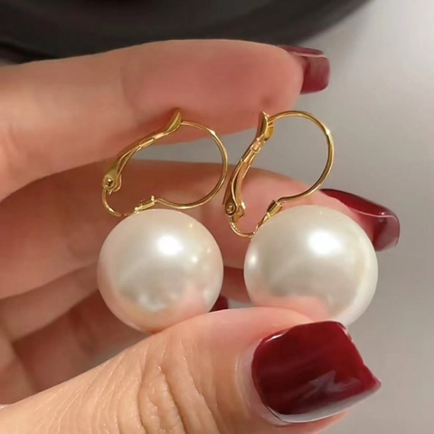 Orecchini A Cerchio Retro Con Künstliche Perle Di Resina Lega Placcata Oro Con Perno In Argento Elegante Per Donne