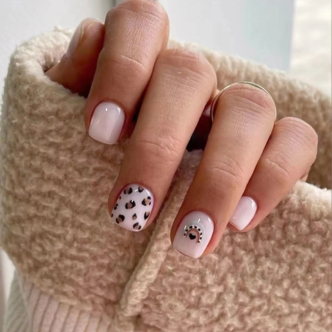 Kurze Eckige Künstliche Fingernägel Rosa Leopard Regenbogen Herz Süß Niedlich Künstliche Nägel Für Frauen