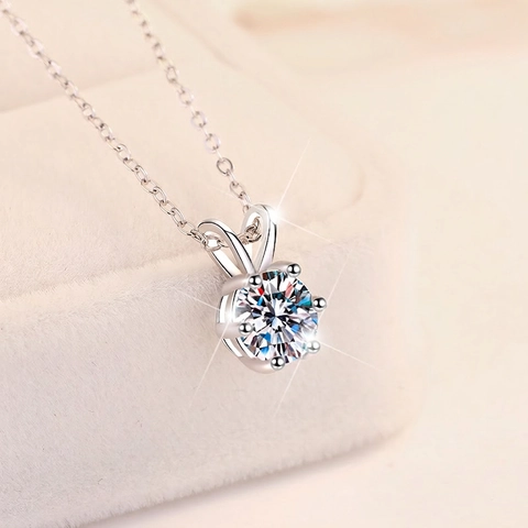 925 Sterling Silver Moissanite Necklace D Color 1 Carat Round Cut Six-Prong Pendant Zirconia Clavicle Chain Jewelry For Women