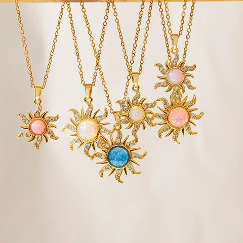 Collana con Ciondolo a Raggiera in Acciaio Inossidabile Vintage Opale Artificiale Zirconia Gioielli Celesti Placcati Oro Donna Festa