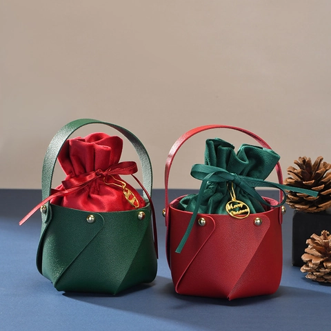 Christmas Gift Bag PU Leather Portable Basket Velvet Drawstring Candy Box With Metal Tag For Holiday Party