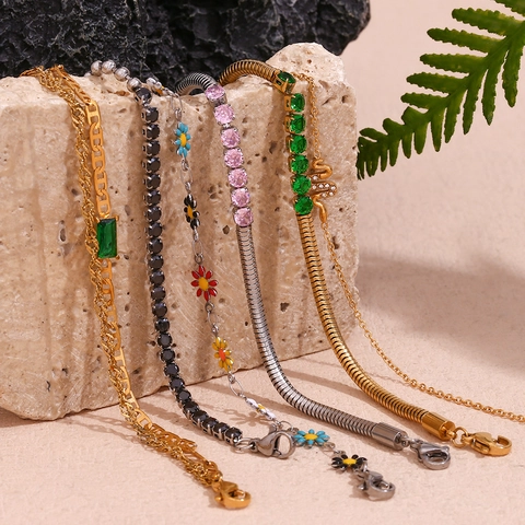 Pulsera De Acero Inoxidable Chapada En Oro De 18K Para Mujer Moda Zircón Incrustado Cadena De Serpiente Margarita Joyería