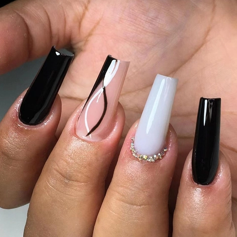 Faux Ongles Longs Cercueil Design Vague Noir Blanc Avec Strass Brillant À Presser Art De Manucure Pour Femmes Style Salon