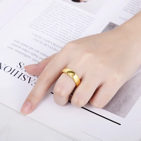 Minimalist Gold Stainless Steel Plain Band Ring High Polished 316L Titanium Steel Simple Finger Jewelry For Unisex