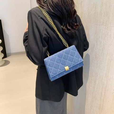 Diamond Quilted Denim Crossbody Bag Retro Vintage Shoulder Purse With Gold Chain Strap And Metal Lock For Women