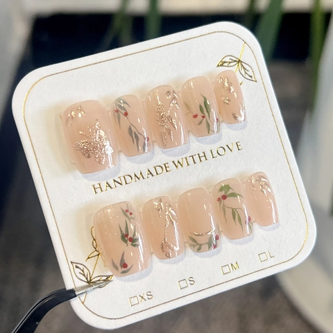 Faux Ongles Faits À La Main Base Rose Nude Papillon Feuille Verte Baie Rouge Forme Carrée Ronde Pour Femmes