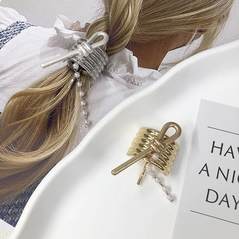 Gancho Para Pelo De Aleación Elegante Clip Para Coleta Con Borla De Cadena De Perlas Artificiales Horquilla Nudo De Metal Moda