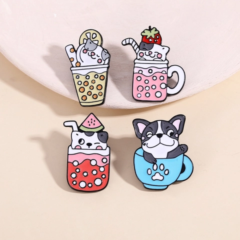Broche en Alliage Créative Chat Chien Tasse de Boisson Mignon Pin's Émaillé Animal Badge de Mode pour Vêtements Sac à Dos