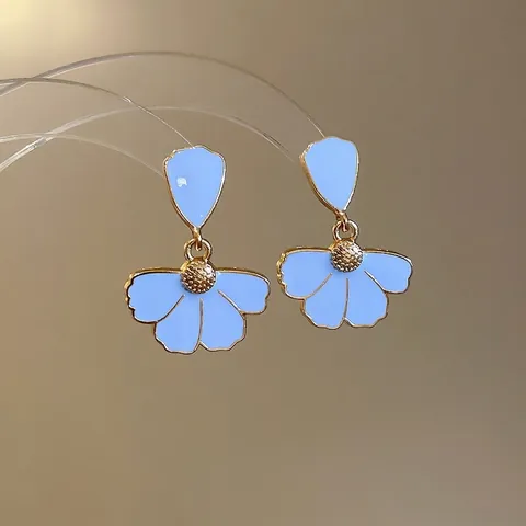 Franse Stijl Zoete Blauwe Bloembladje Oorknopjes Legering Emaille Sieraden Met Zilveren Oorpunt Voor Dames