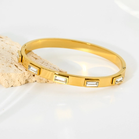 Stainless Steel Bangle Bracelet For Women 18K Gold Plated Waterproof Cubic Zirconia Minimalist Luxury Jewelry
