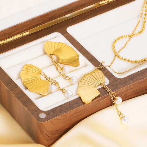 Collana Con Ciondolo E Orecchini A Forma Di Ventaglio Foglia Di Ginkgo Acciaio Inossidabile Placcato Oro 18K Perla Artificiale Nappa Gioielli Eleganti Per Donne