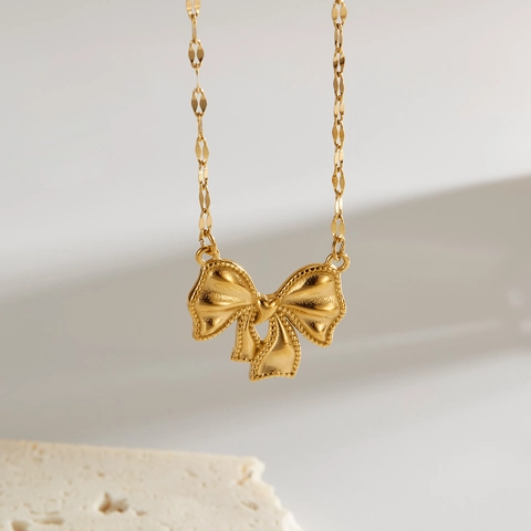 Collana Con Pendente A Fiocco Acciaio Inossidabile Elegante Stile Ins Nastro Texturizzato Catena Claviccola Per Donna