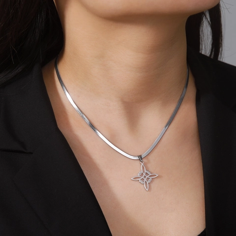 Stainless Steel Witches Knot Pendant Necklace For Women 18K Gold Plated Cut-out Celtic Knot Snake Cable Chain Jewelry