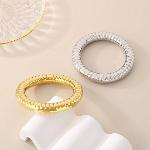 Bracciale Rigido A Righe Spesse Acciaio Inossidabile Texture Nervata Minimalista Gioielli Di Moda Lucidati Per Donna
