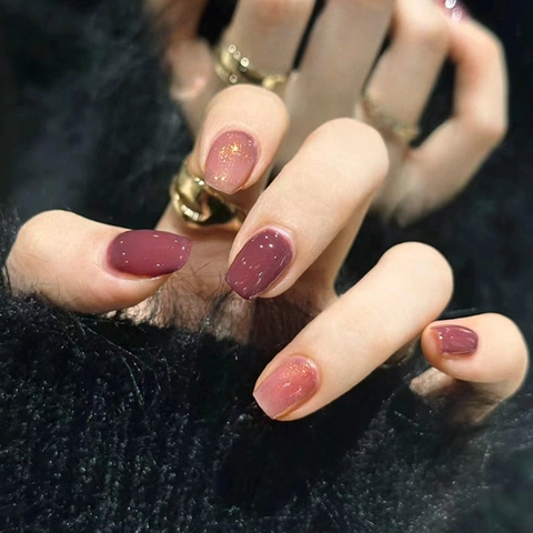 Faux Ongles Courts Carrés À Presser Rouge Cerise Vin Scintillant Dégradé Brillants Pour Femmes