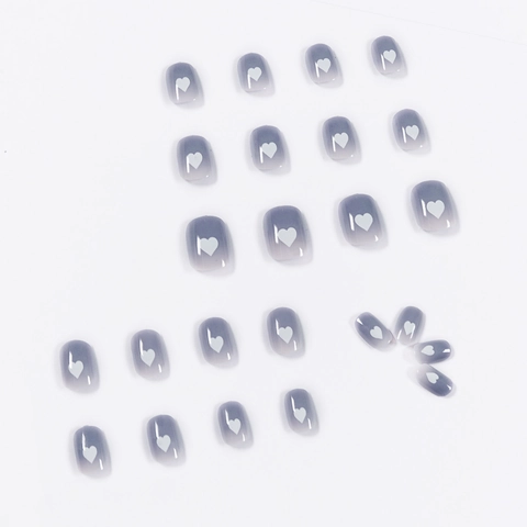 Blaugrau Farbverlauf Herz Print Press On Nails Kurze Quadratische Form Glänzende Abnehmbare Maniküre Für Frauen